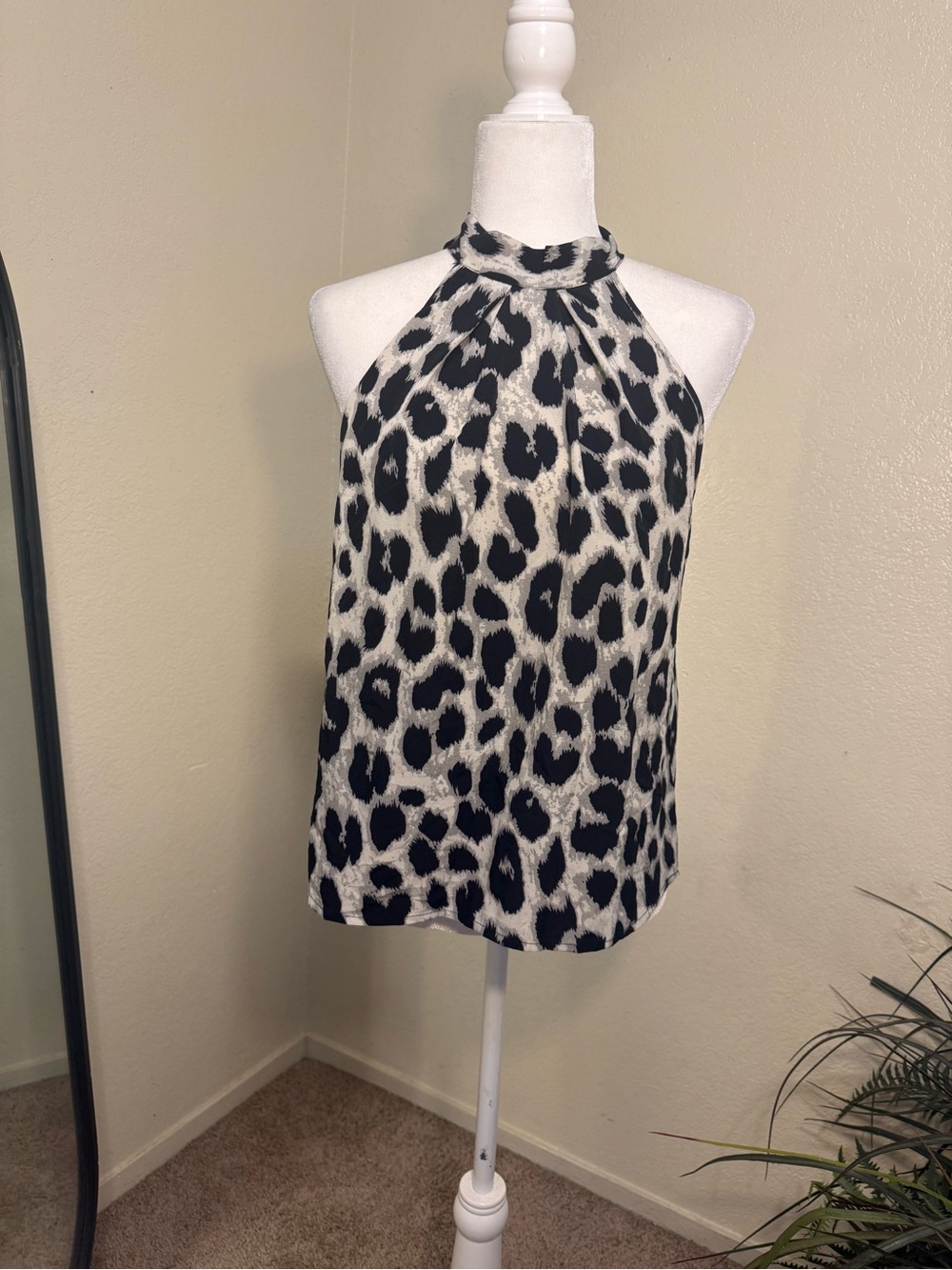 SHEIN Black & White Leopard Halter Neck Top